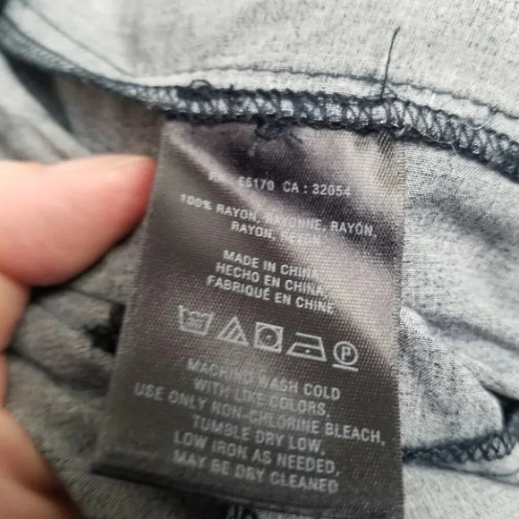 𝅺anthro Lilka Lakeshore Jumpsuit Navy Blue  Floral M - Picture 5 of 13